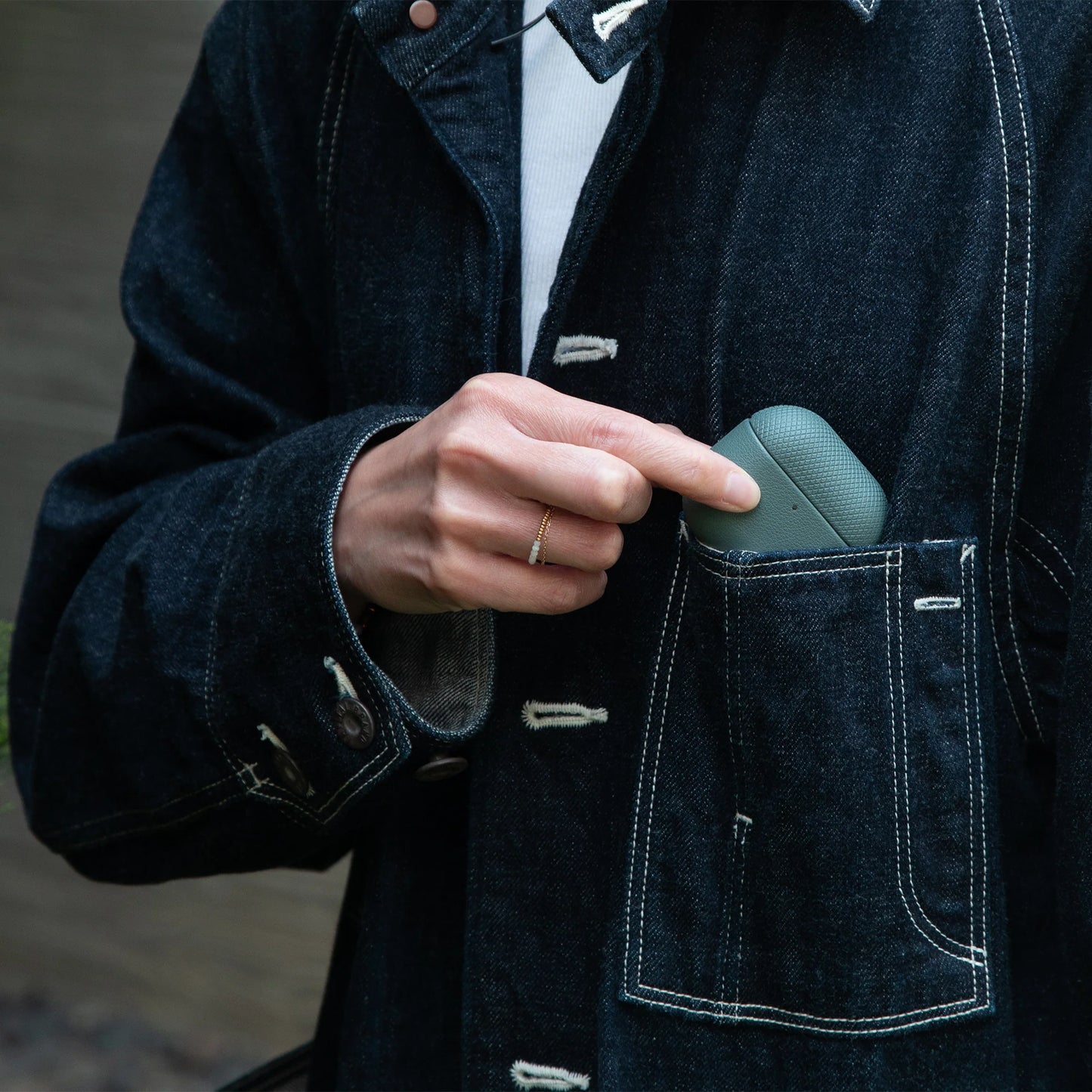 (Re)Classic Case for AirPods 4