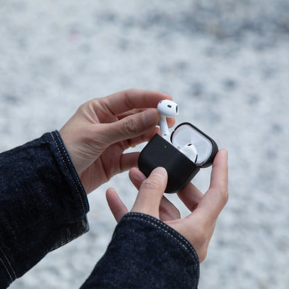 (Re)Classic Case for AirPods 4